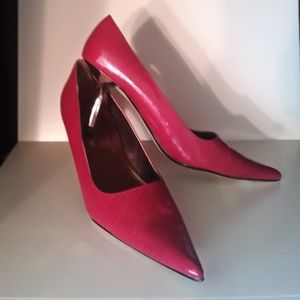 Deep Rose Pointed Toe Heels Reptile Pattern size 7